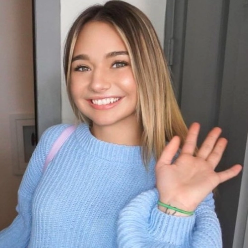 female porn star mia kay