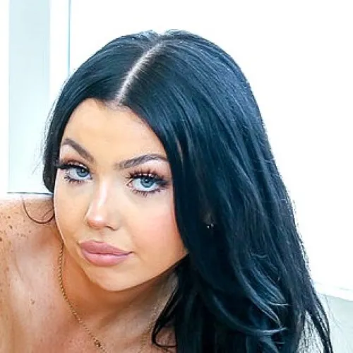 female porn star holly day