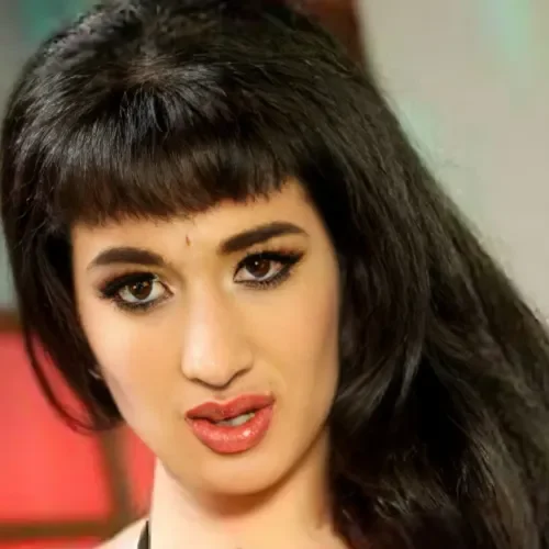 Arabelle-Raphael female porn star arabelle raphael